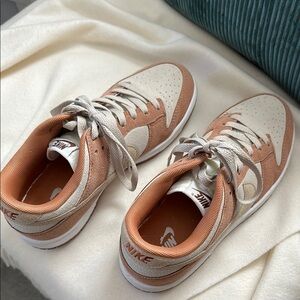 Nike Beige and cream Casual low dunk suede